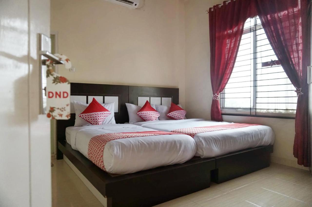 Oyo 1394 Rumaisa Homestay Syariah Pekanbaru Ngoại thất bức ảnh